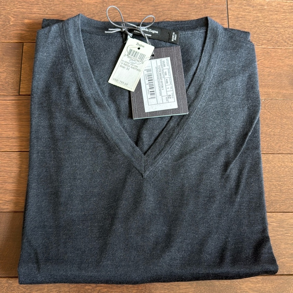 NWT Zegna Cashseta light V Neck Sweater
